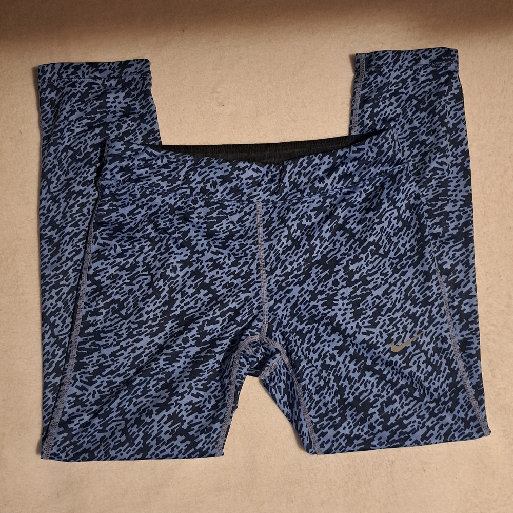 Nike - Dri Fit Capri Leggings